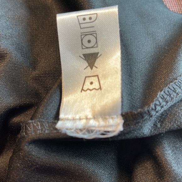 Clotheshead tunic/ 2 layers, asymmetrical side hem, abstract design, Sz L, LOVE! - Picture 10 of 10